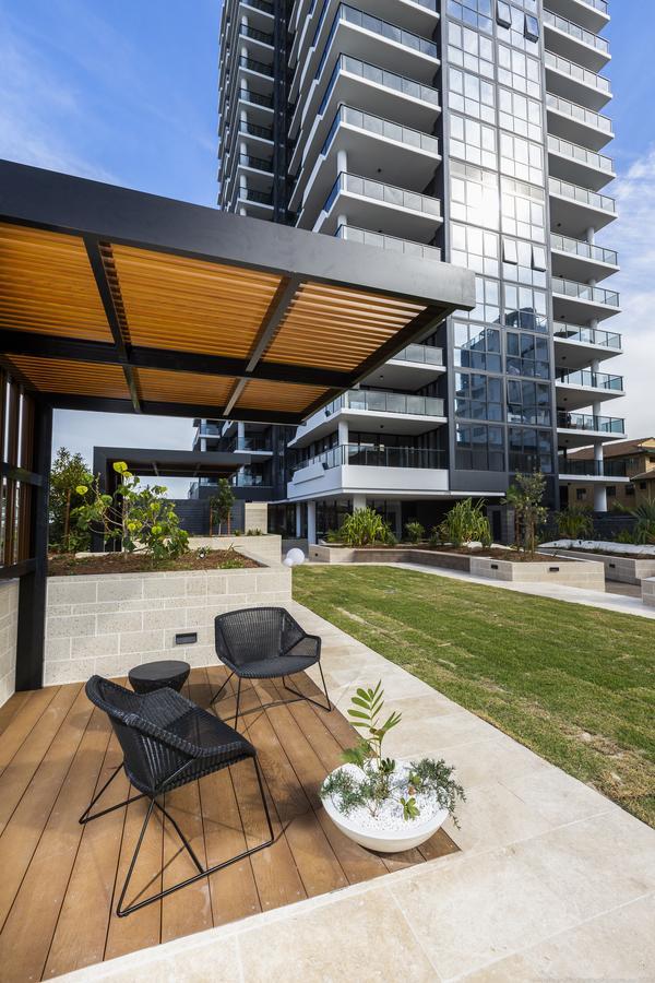 Boardwalk Burleigh Beach - Official Гоулд Коуст Екстериор снимка